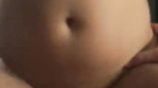 Tettona cavalca cazzo