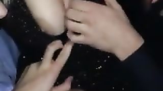 No raga SI VEDE IL CAPEZZOLO!!!