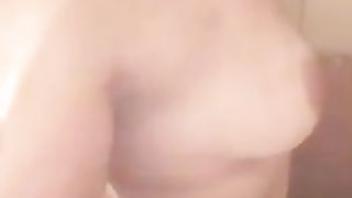 Mia moglie si fa la doccia