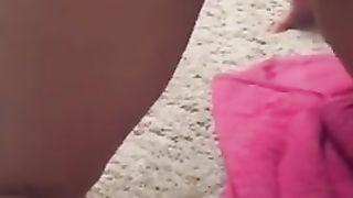 Serve la birra col culo