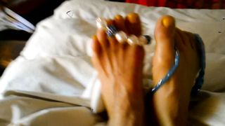 MANYA PIEDI SMALTATI X LECCARLI TUTTI