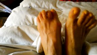 MANYA PIEDI SMALTATI X LECCARLI TUTTI