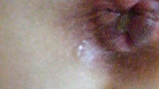 Rita sborrata nel suo culetto pelosetto...