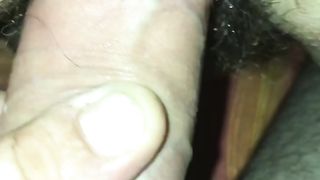 Le passo la cappella sulla passera bagnata