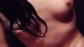 La mia ex si tocca nella doccia pensandomi