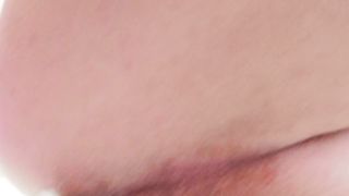 18enne si masturba con una bottiglia in terrazzo