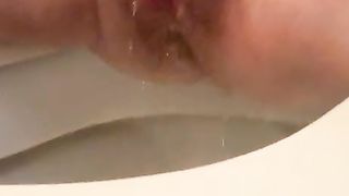 Guardate cosa mi manda la mia cagna