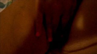 Anna si masturba davanti all'amico