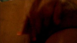 Anna si masturba davanti all'amico