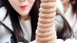 Giapponesine golosone e porche...