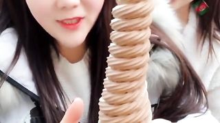 Giapponesine golosone e porche...