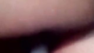 Cicciona si masturba la figa