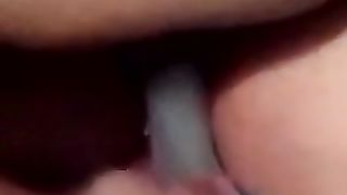 Cicciona si masturba la figa