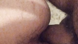 Uomo sposato conosciuto su Grinder mi incula...