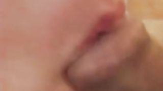 20enne sborrata in bocca