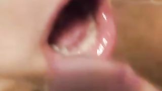 20enne sborrata in bocca