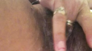 Mi masturbo nel bagno 2