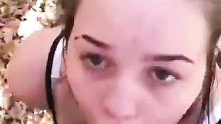 Un bellissimo soffocone in giardino