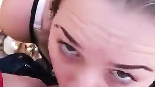 Un bellissimo soffocone in giardino