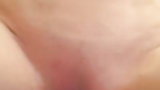 LUCA FA' VEDERE COME MI SBORRI NEL CULO!!