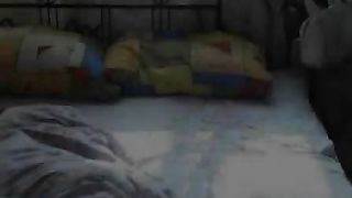 ANZIANO PORCO SCOPA RAGAZZINA