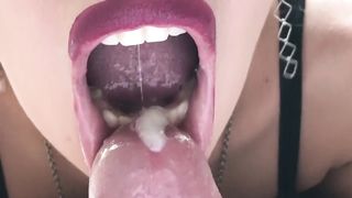 Anteprima del video: Bellissima orientale sborrata in bocca