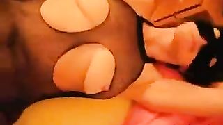 La troia beve la sborra dal cucchiaio