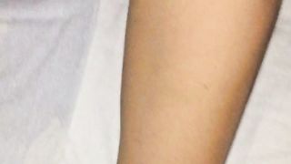 Mia moglie con un dildo nella figa