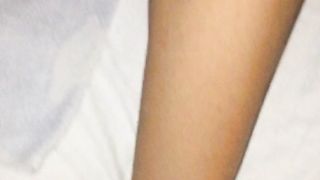 Mia moglie con un dildo nella figa