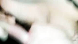 Pompino da bruna maggiorata