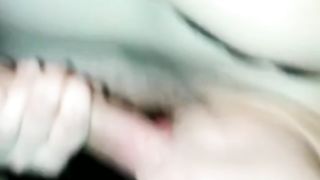 Pompino da bruna maggiorata