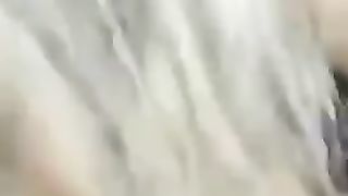 Troia scopata da due cazzoni