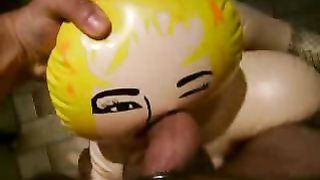 Il mio cazzo in bocca alla bambola