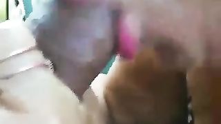 Pompino outdoor da milf bionda