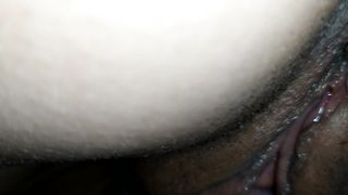 Lecco la fica a quella gran troia di mia moglie...