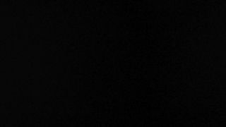 Sborra sul culo di mia moglie