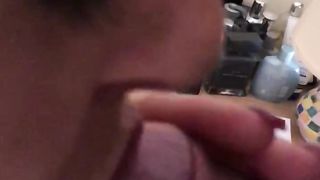 Ha tanta fame di cazzo