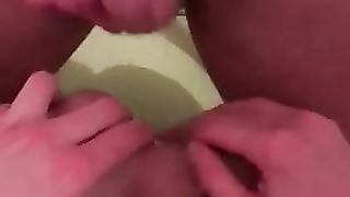 Doccia di sborra sul buco aperto