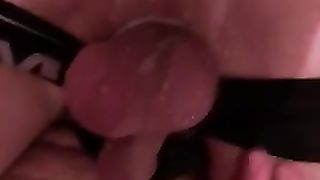 Doccia di sborra sul buco aperto