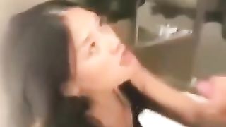 Pompino da commessa asiatica