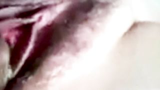 Bella fica succosa  geme mentre la fotto e ci sborro dentro