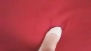 Piedini e scarpette bianche