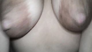 Particolare capezzoli moglie scopata