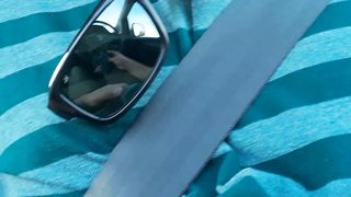 Alza bandiera al lavoro