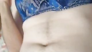 Daria tettona che fuma