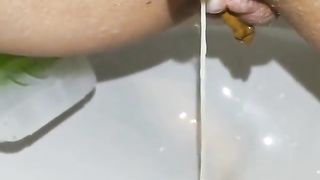 Sborra, e non solo, che esce dalla figa