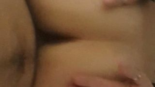 Scopata con le mani legate