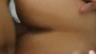 Scopata con le mani legate