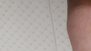 Pisciata addosso da genero vacca puttana matura Salernorno di 64 anni