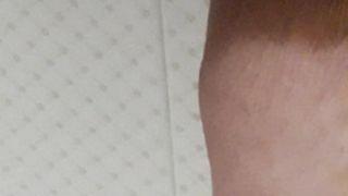 Pisciata addosso da genero vacca puttana matura Salernorno di 64 anni